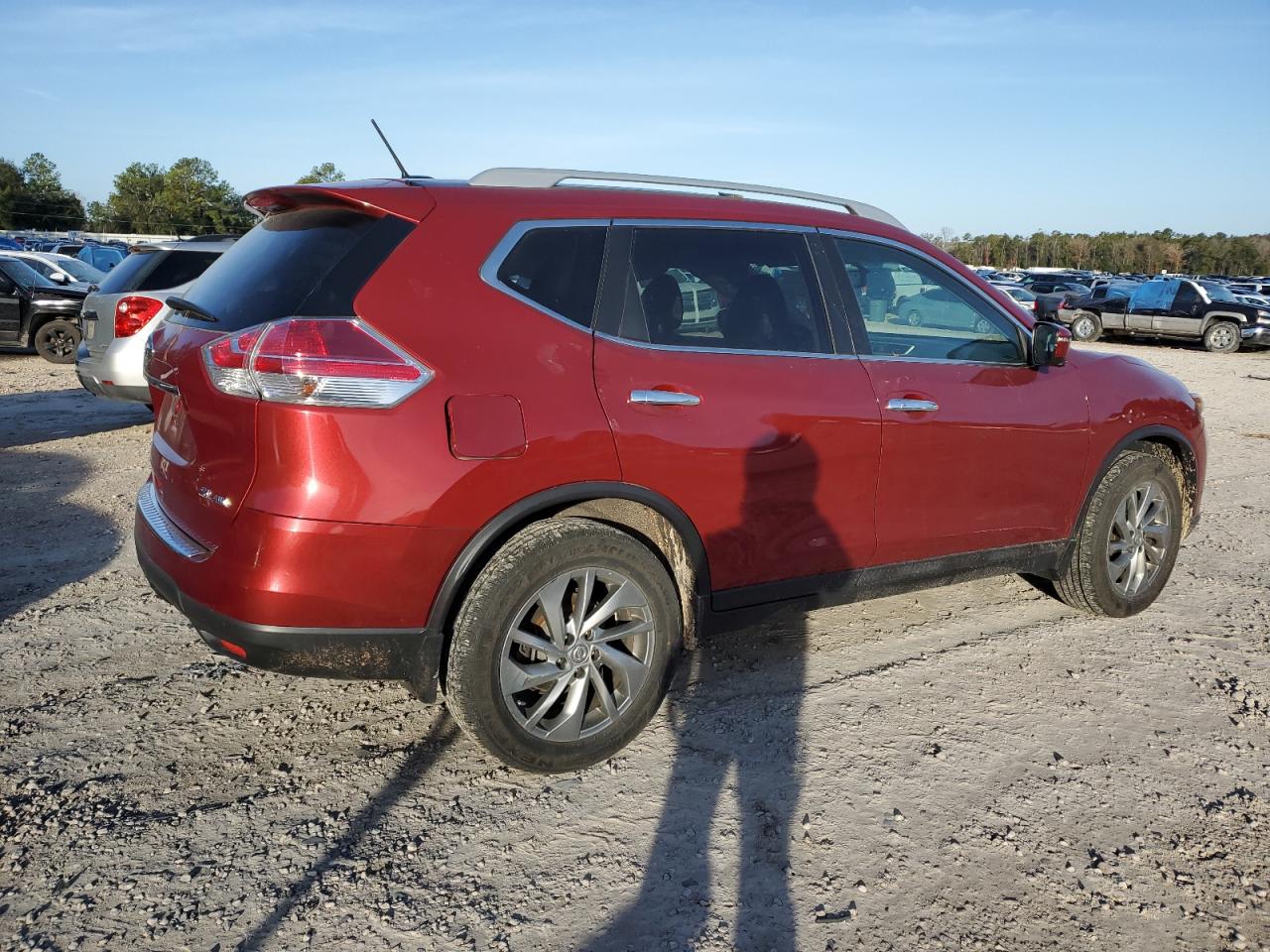 Image 3 of 2015 NISSAN ROGUE S 2015 with VIN 5N1AT2MV2FC852561