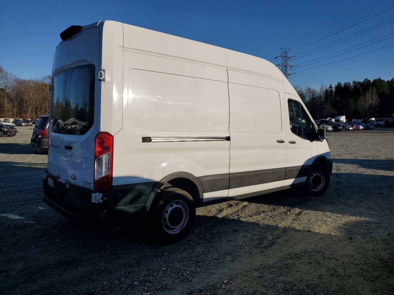 Image 3 of 2020 FORD TRANSIT T-250 2020 with VIN 1FTBR1X8XLKB24723