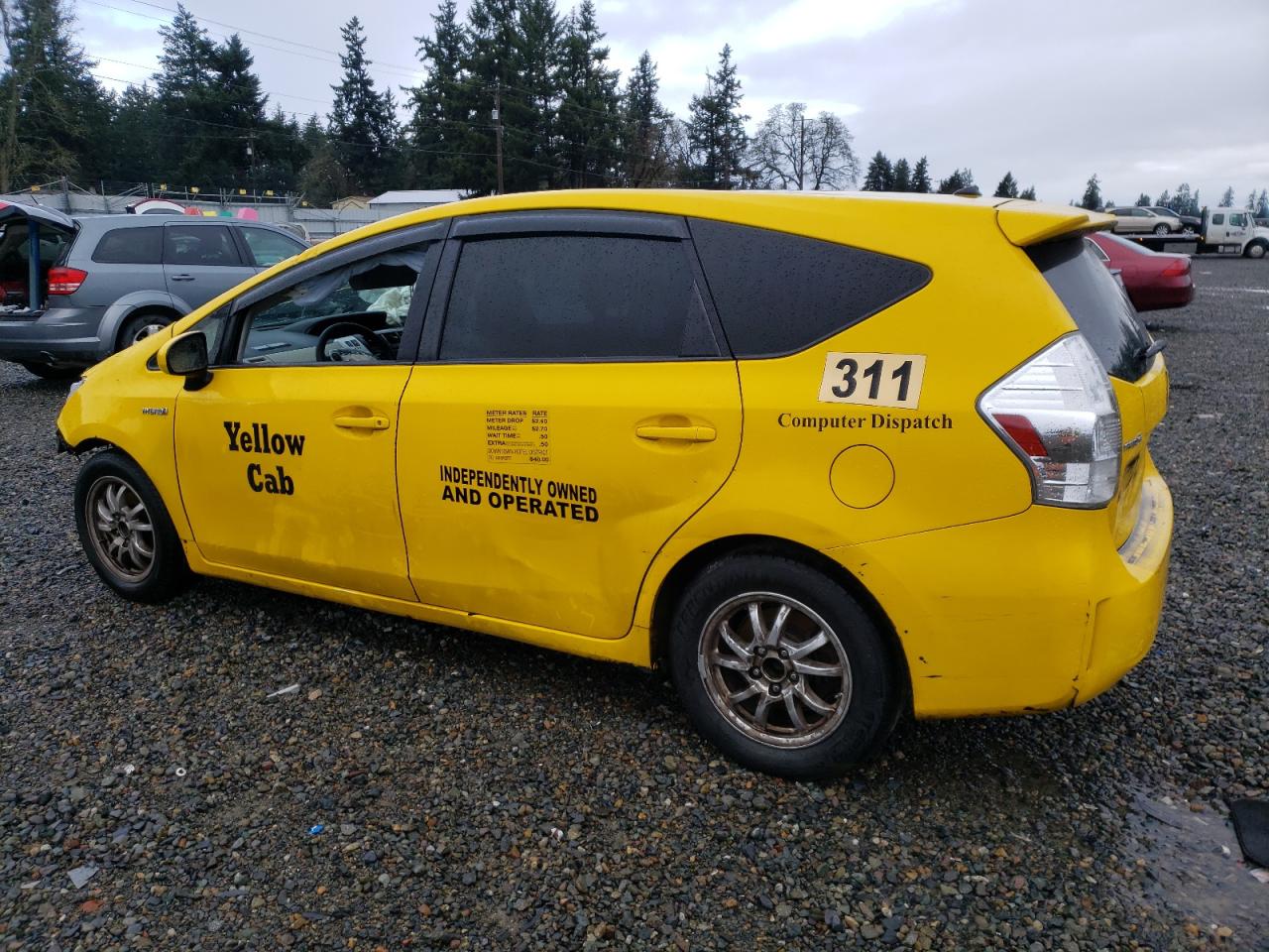Image 2 of 2014 TOYOTA PRIUS V  2014 with VIN JTDZN3EU1E3292270