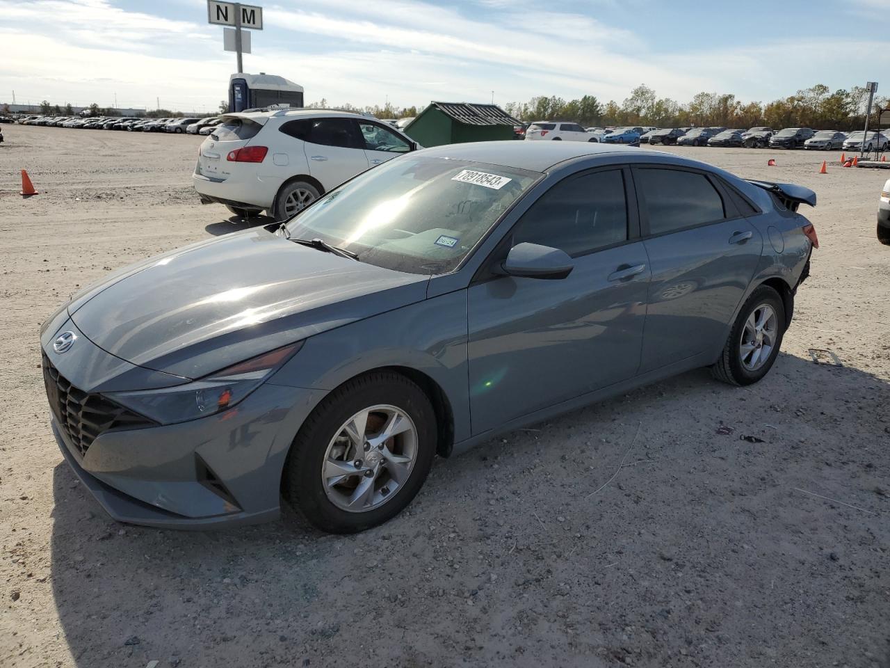 Image 1 of 2021 HYUNDAI ELANTRA SE 2021 with VIN KMHLL4AG9MU136001