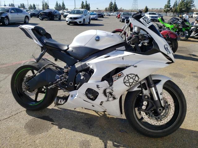 Obraz 2019 YAMAHA YZFR6 C 2019
