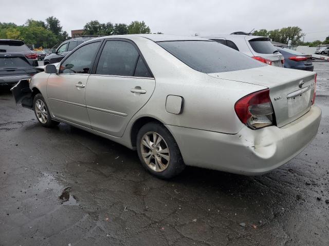Image 2 of 2004 TOYOTA CAMRY LE 2004 with VIN 4T1BF32K04U076352