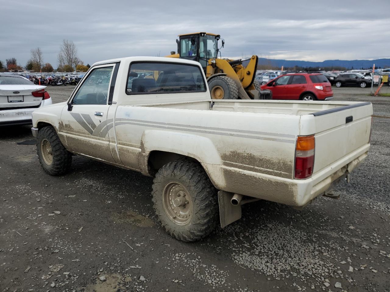 Image 2 of 1988 TOYOTA PICKUP 1/2 TON RN50 1988 with VIN JT4RN50R2J5143623