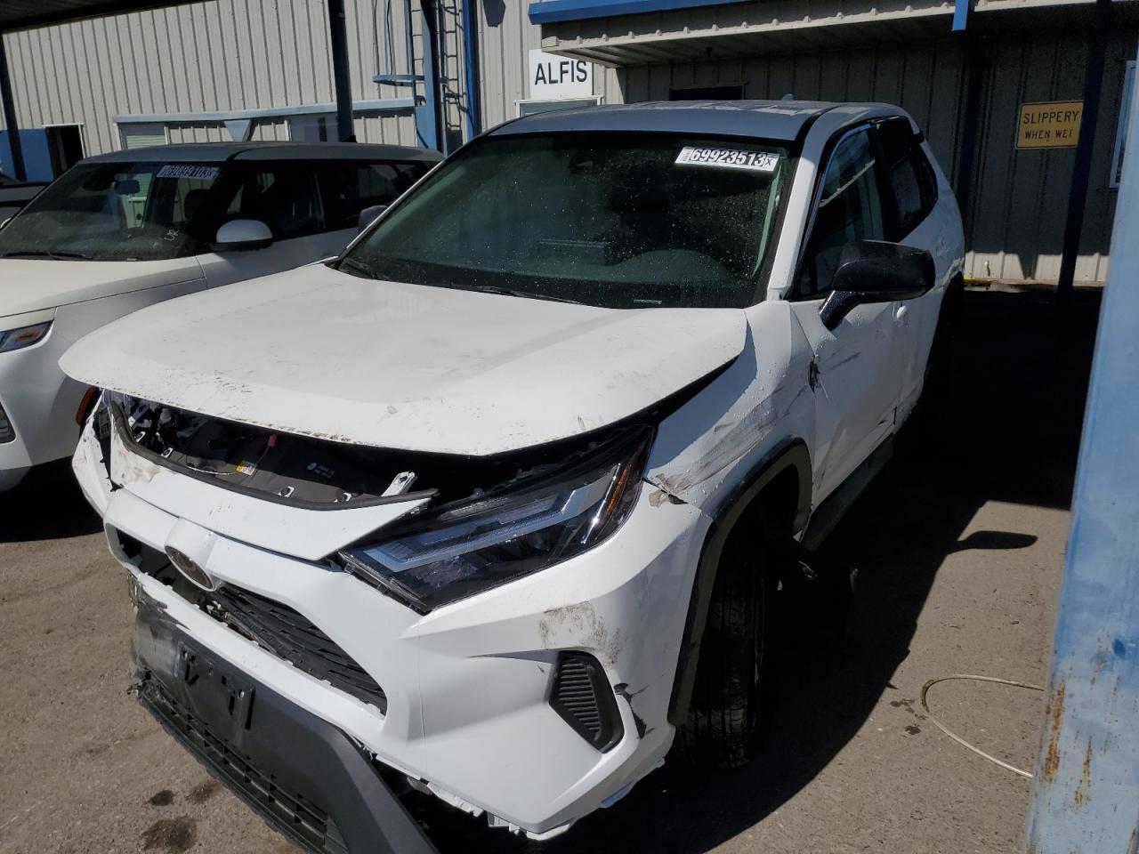 Изображение 1 2023 TOYOTA RAV4 LE 2023 с VIN 2T3F1RFV2PC358416