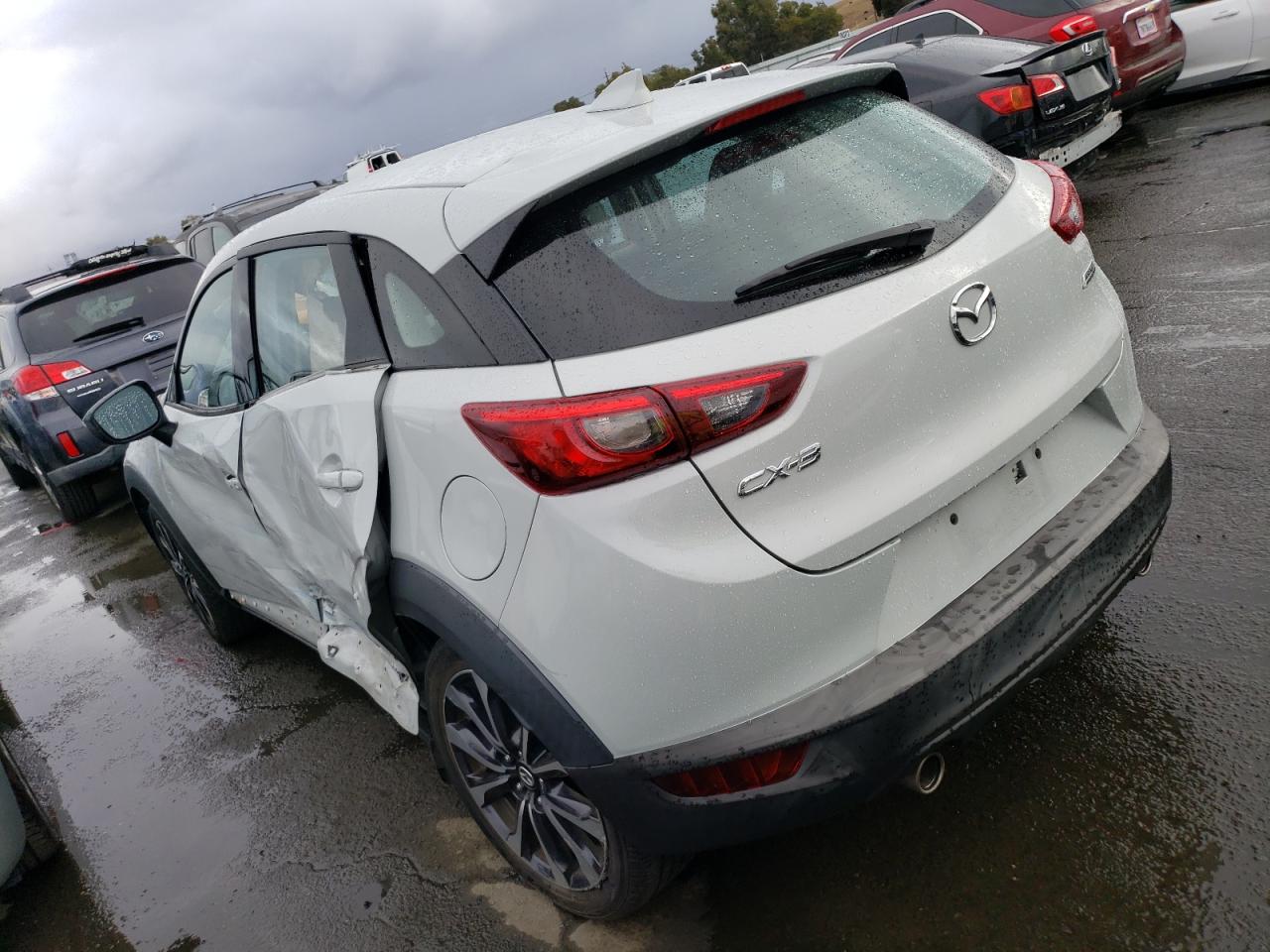 Image 2 of 2019 MAZDA CX-3 TOURING 2019 with VIN JM1DKDC74K1408753