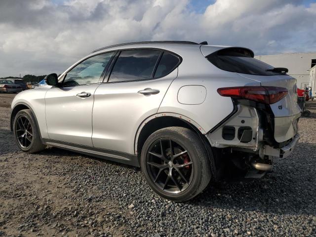 Obraz 2 z 2020 ALFA ROMEO STELVIO  2020 z VIN ZASPAKAN0L7C76344