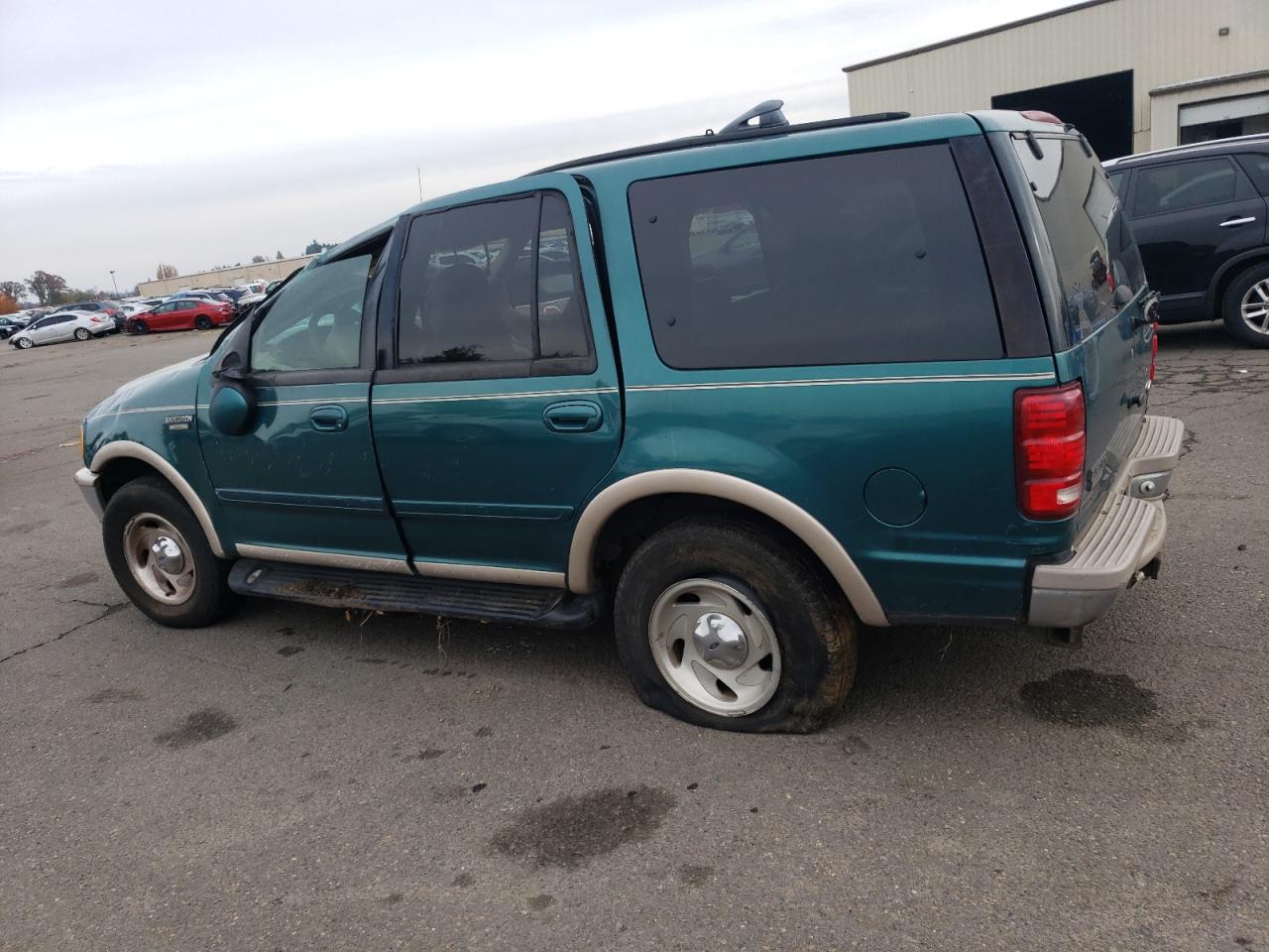 Image 2 of 1997 FORD EXPEDITION  1997 with VIN 1FMFU18L4VLC14722