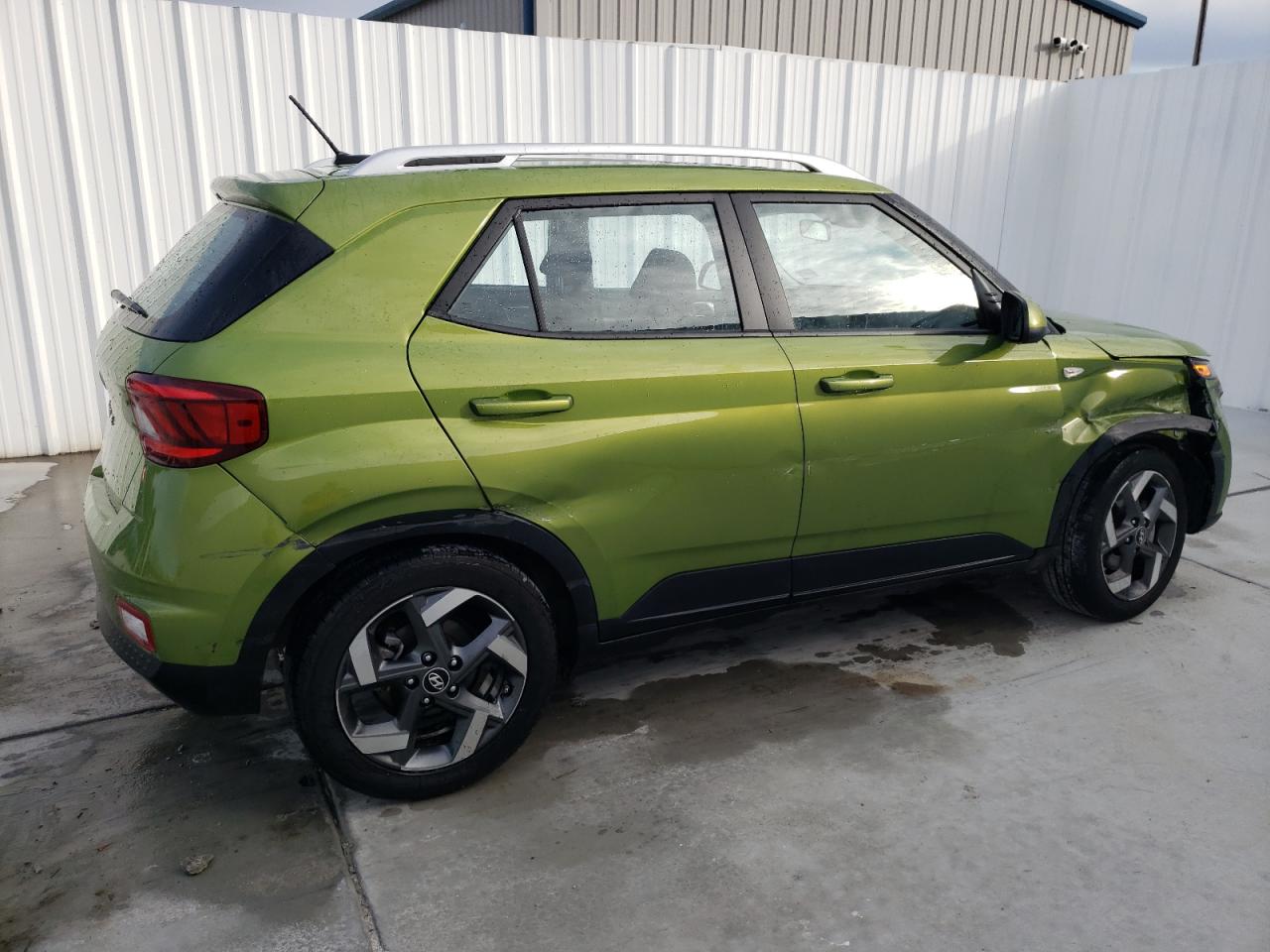 Image 3 of 2023 HYUNDAI VENUE SEL 2023 with VIN KMHRC8A39PU217986