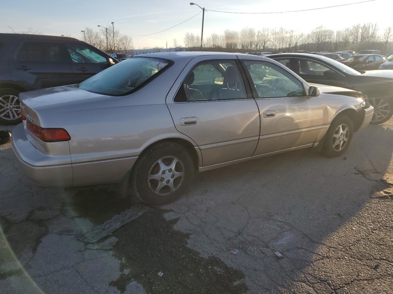 Image 3 of 1998 TOYOTA CAMRY CE 1998 with VIN 4T1BG28K5WU858566