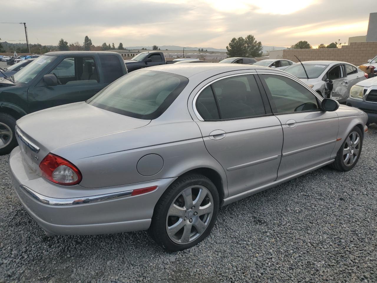 Obraz 3 z 2004 JAGUAR X-TYPE 3.0 2004 z VIN SAJEA51C84WD64375