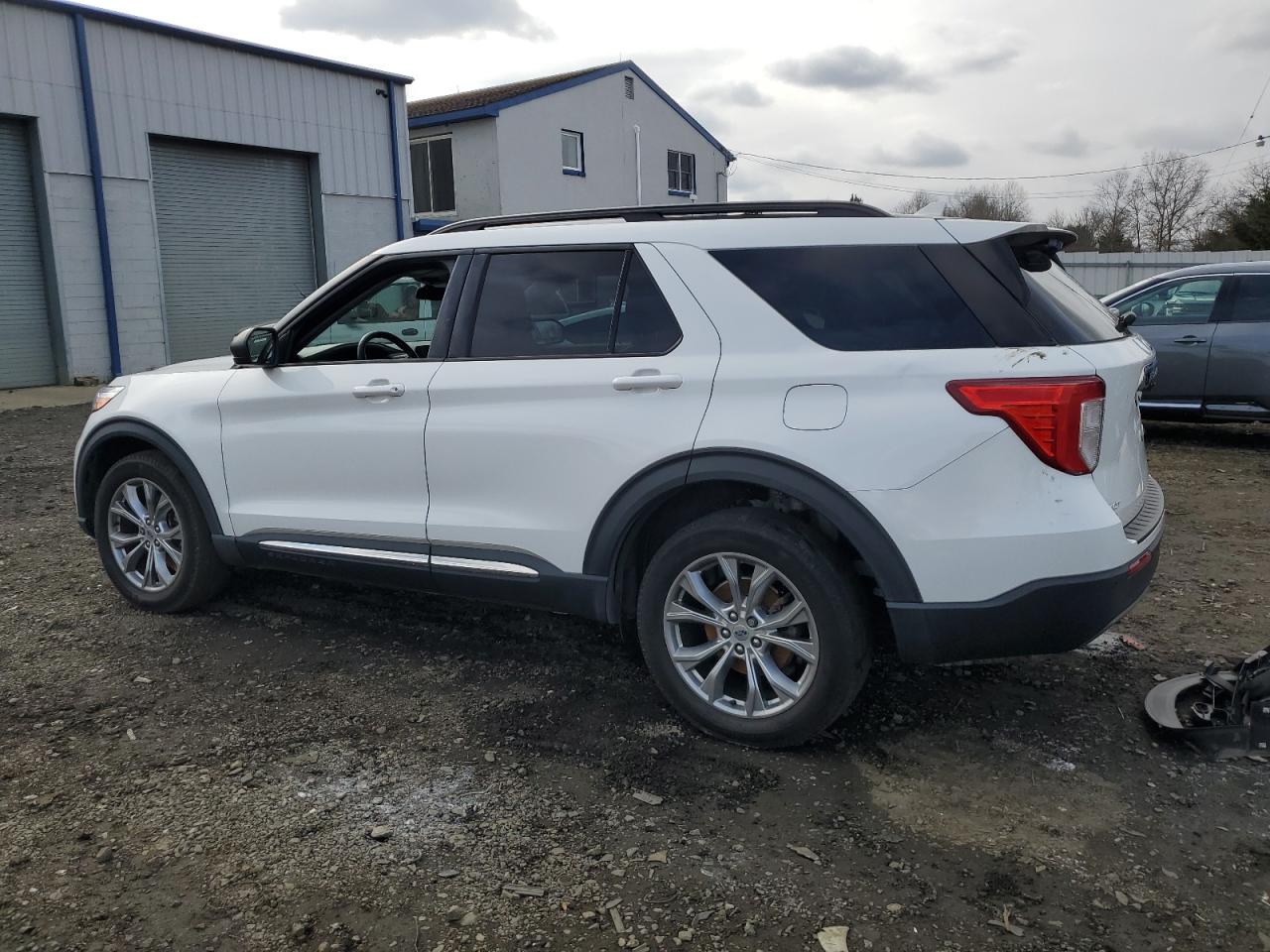Obraz 2 z 2021 FORD EXPLORER XLT 2021 z VIN 1FMSK8DH2MGA99284