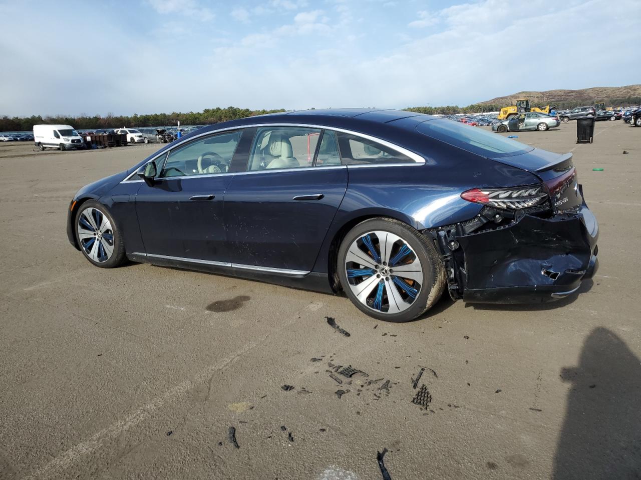 Image 2 of 2023 MERCEDES-BENZ EQS SEDAN 450 4MATIC 2023 with VIN W1KCG2EB4PA023998