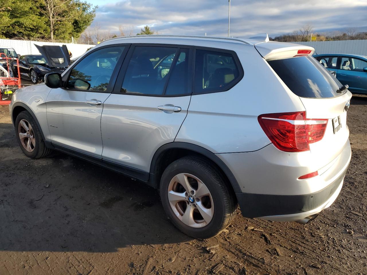 Изображение 2 2011 BMW X3 XDRIVE28I 2011 с VIN 5UXWX5C58BL708491