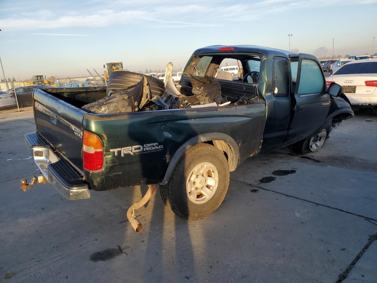 Изображение 3 2000 TOYOTA TACOMA XTRACAB 2000 с VIN 4TAWN72N9YZ662563