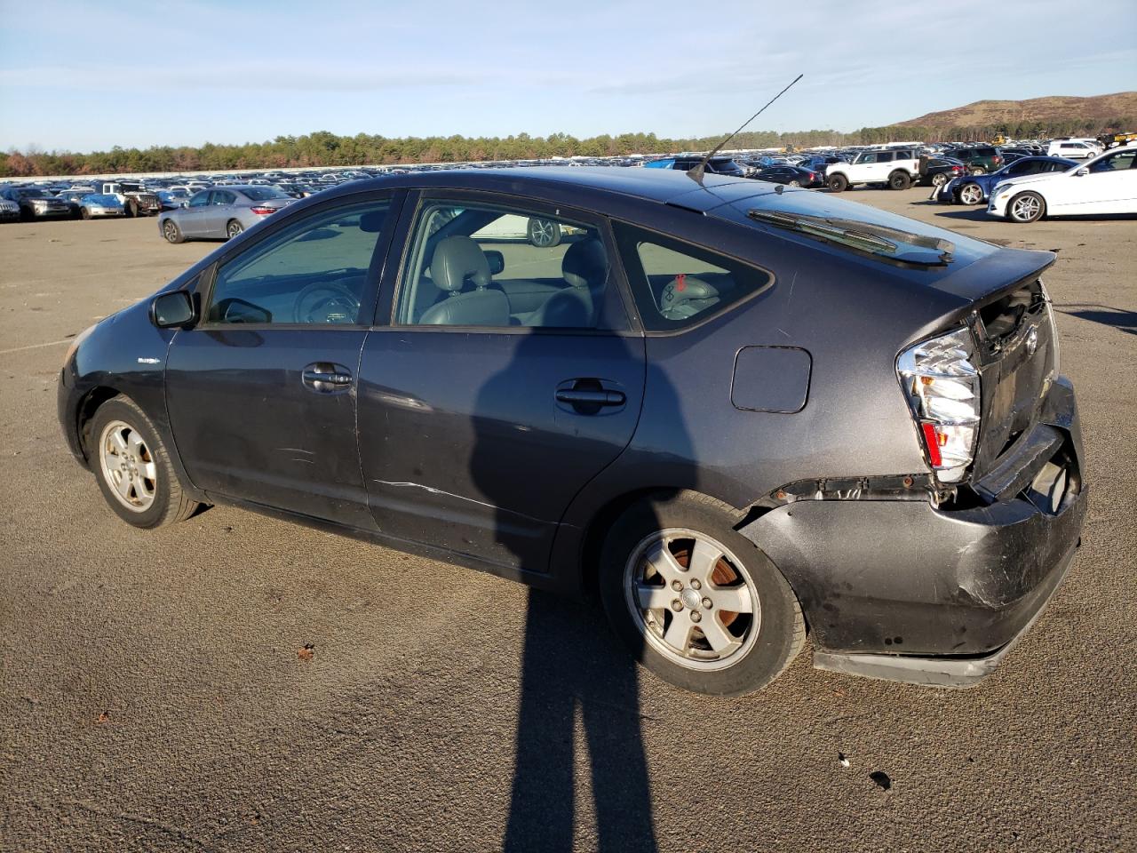 Image 2 of 2007 TOYOTA PRIUS  2007 with VIN JTDKB20U173239499