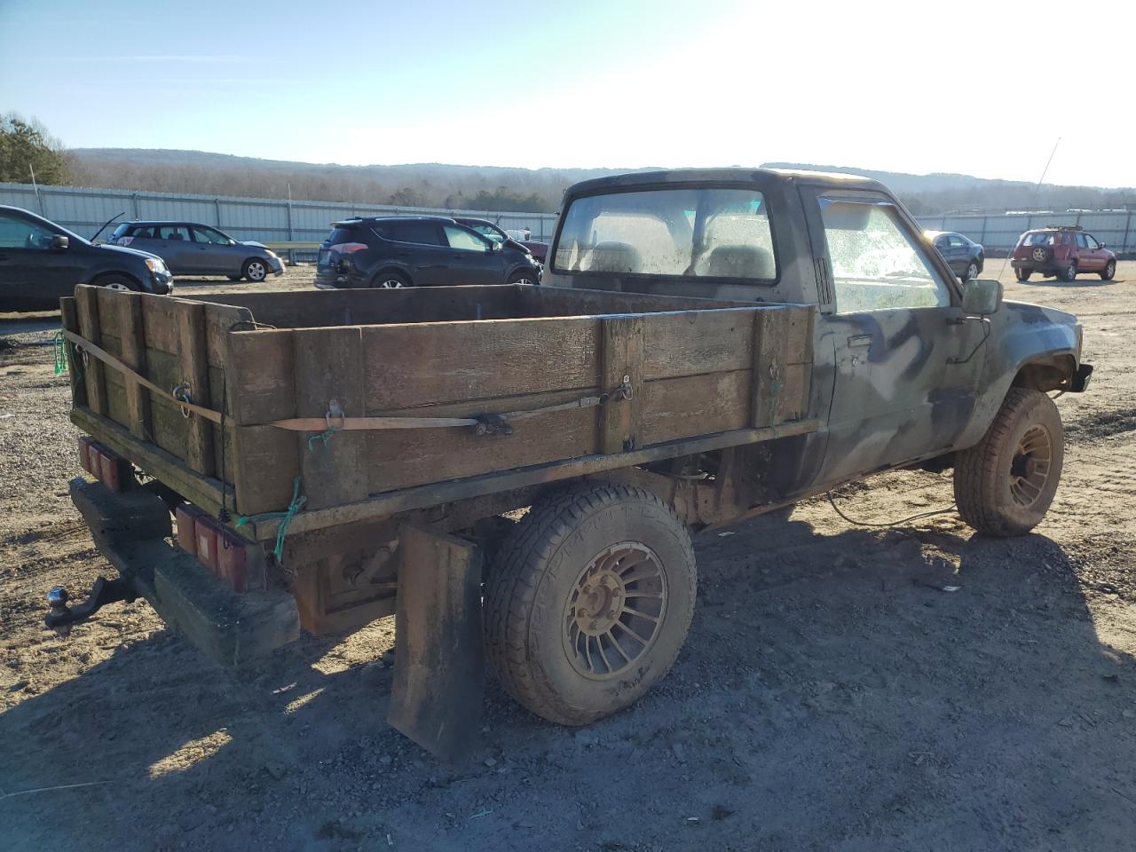 Image 3 of 1984 TOYOTA PICKUP RN60 1984 with VIN JT4RN60R3E5005293