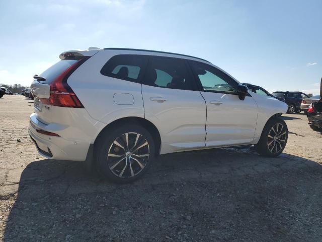 Image 3 of 2024 VOLVO XC60 PLUS 2024 with VIN YV4L12RL0R1791329