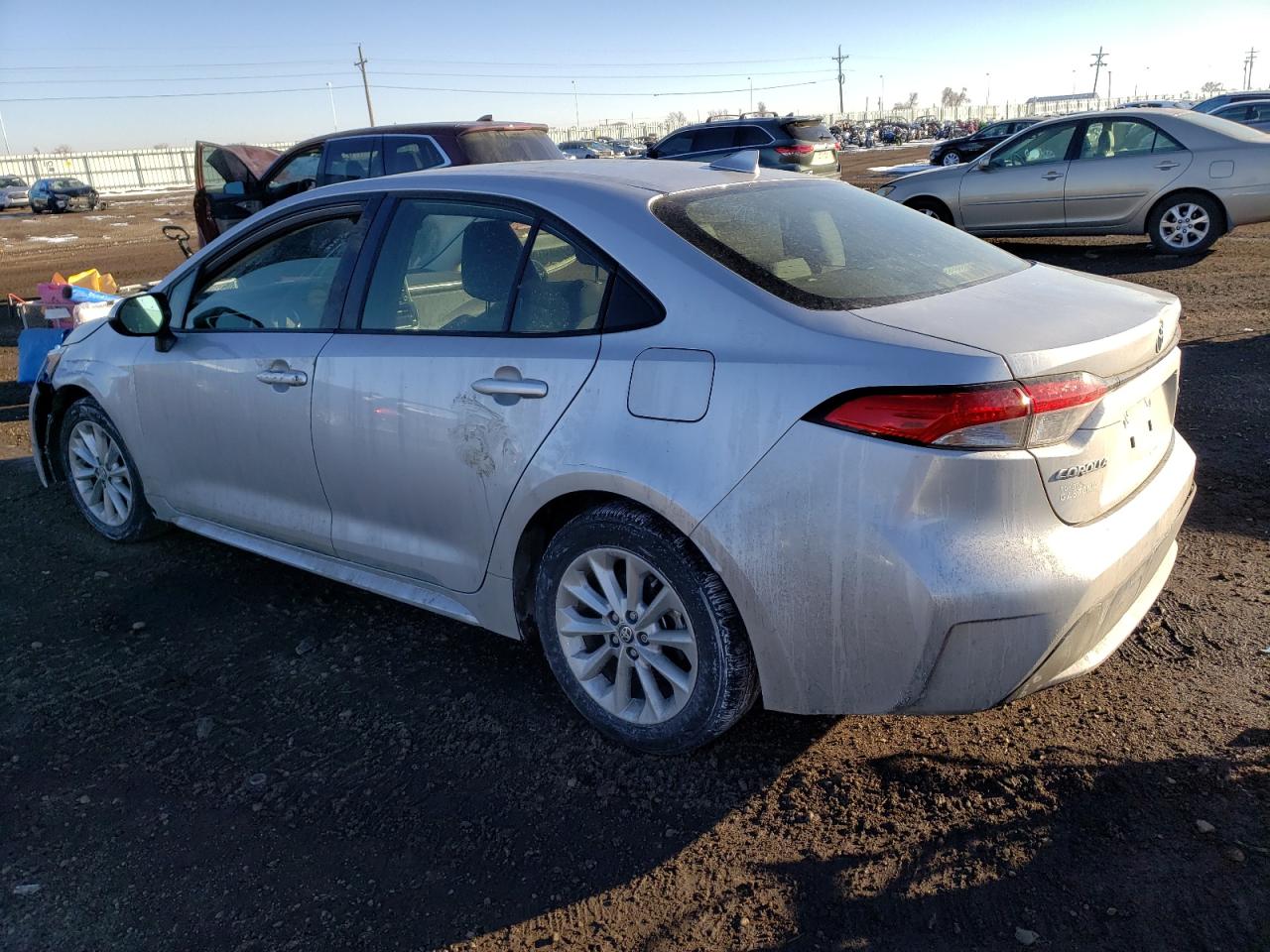 Image 2 of 2021 TOYOTA COROLLA LE 2021 with VIN JTDVPMAE9MJ123301
