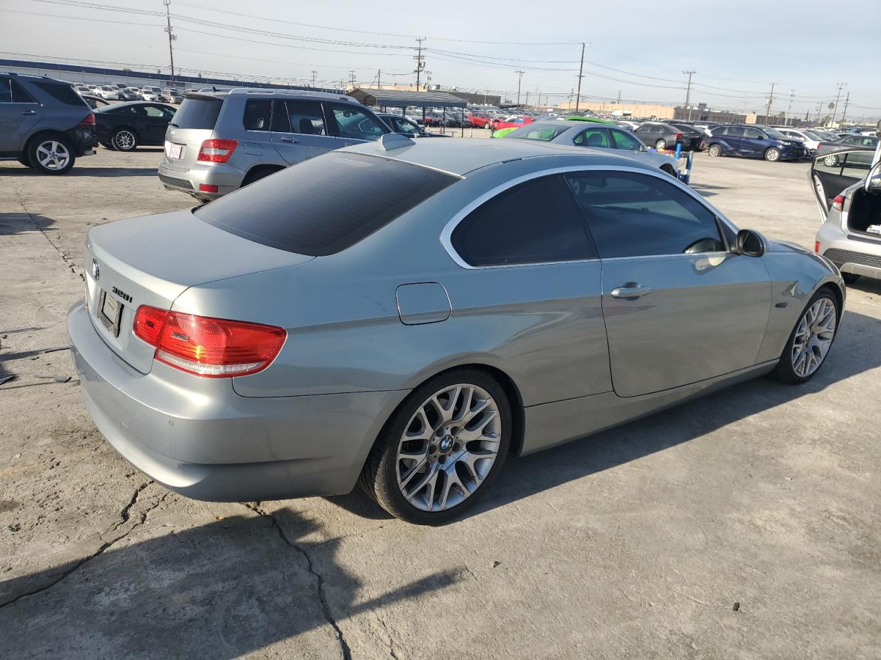 Image 3 of 2007 BMW 328 I 2007 with VIN WBAWB33537P131404