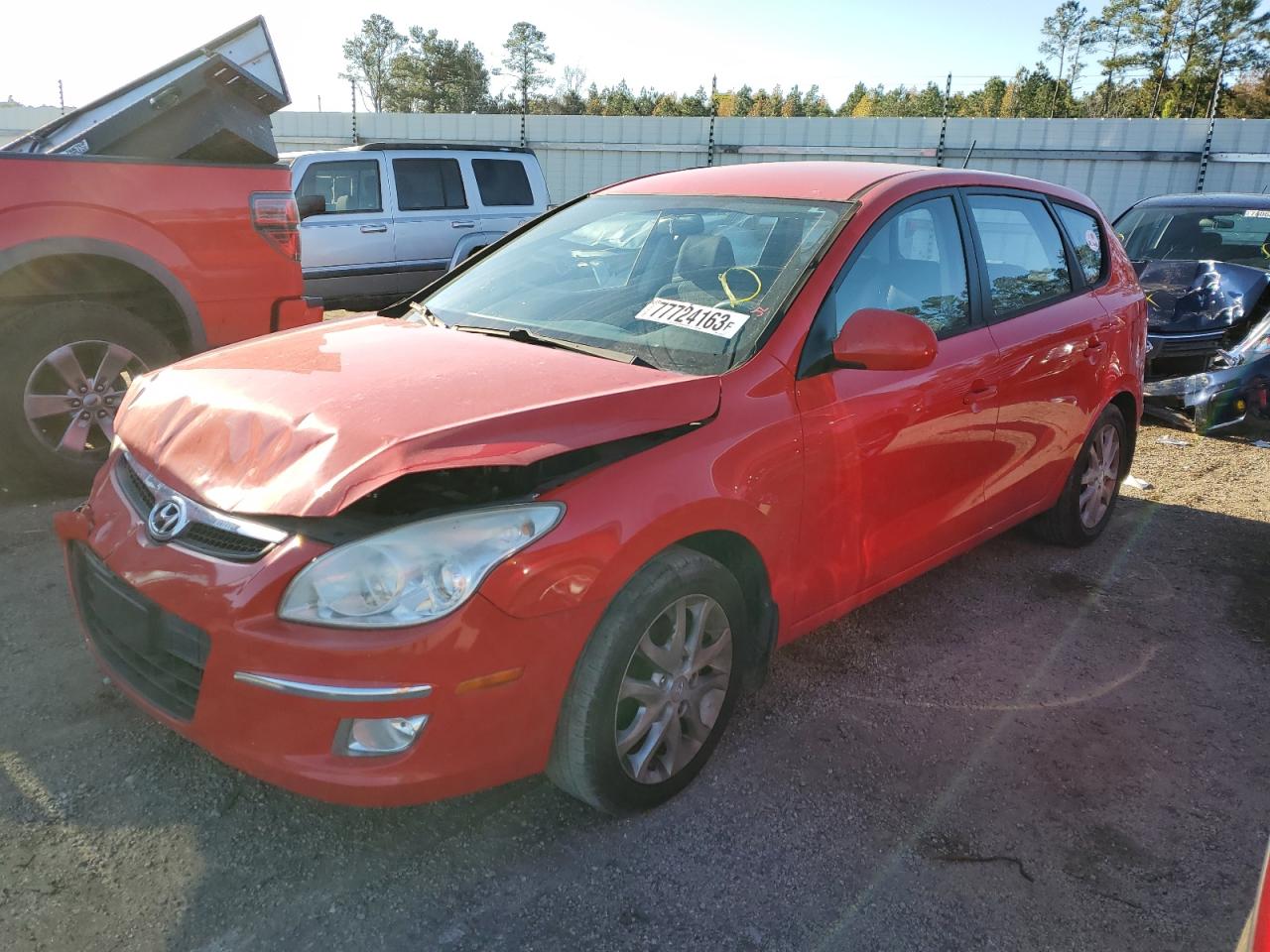 Image 1 of 2009 HYUNDAI ELANTRA TOURING  2009 with VIN KMHDC86E49U039220