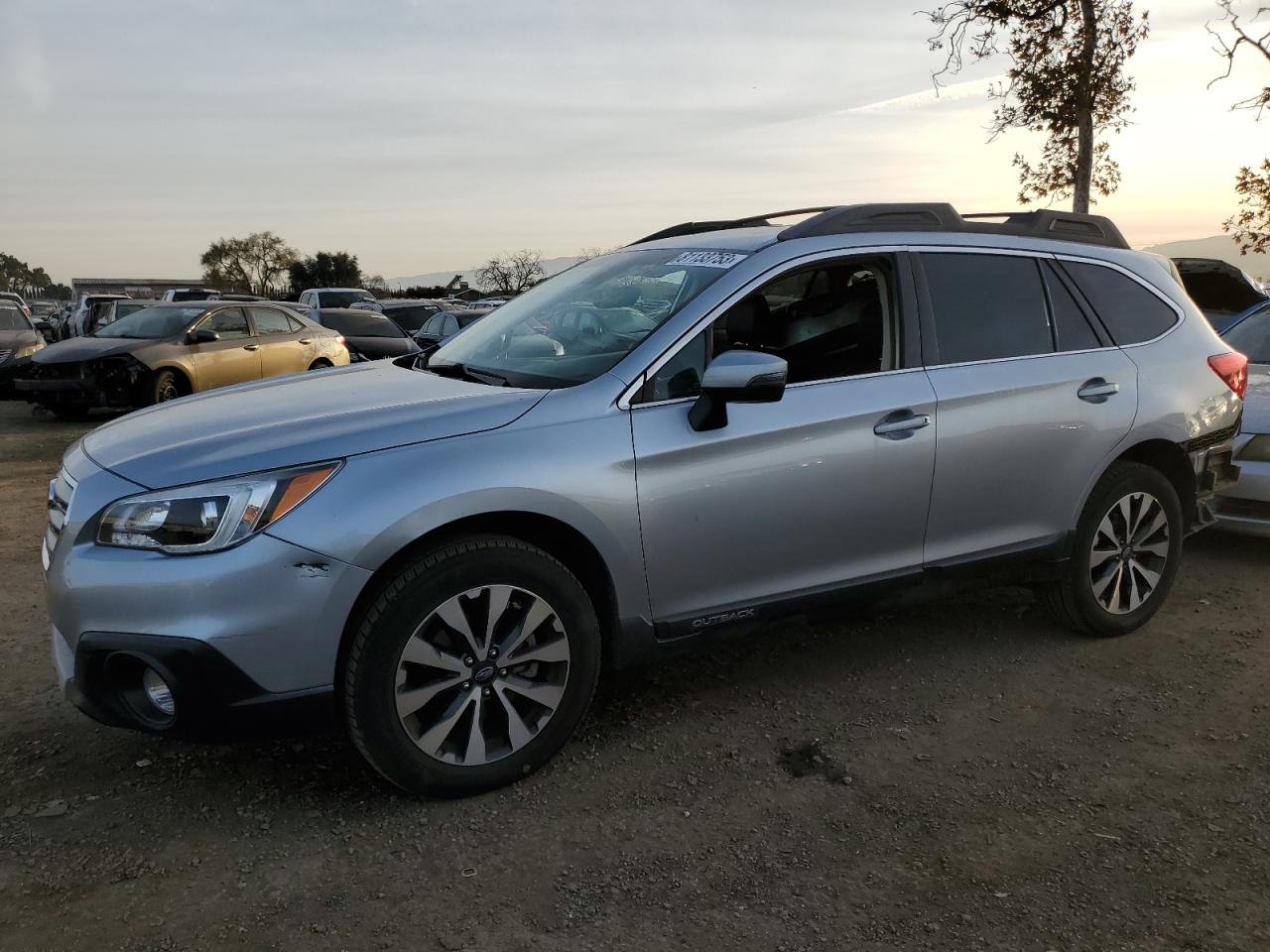 Изображение 1 2017 SUBARU OUTBACK 2.5I LIMITED 2017 с VIN 4S4BSANC7H3376910