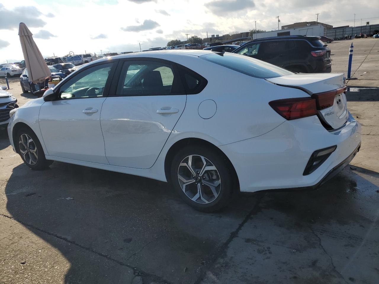 Obraz 2 z 2021 KIA FORTE FE 2021 z VIN 3KPF24ADXME357941