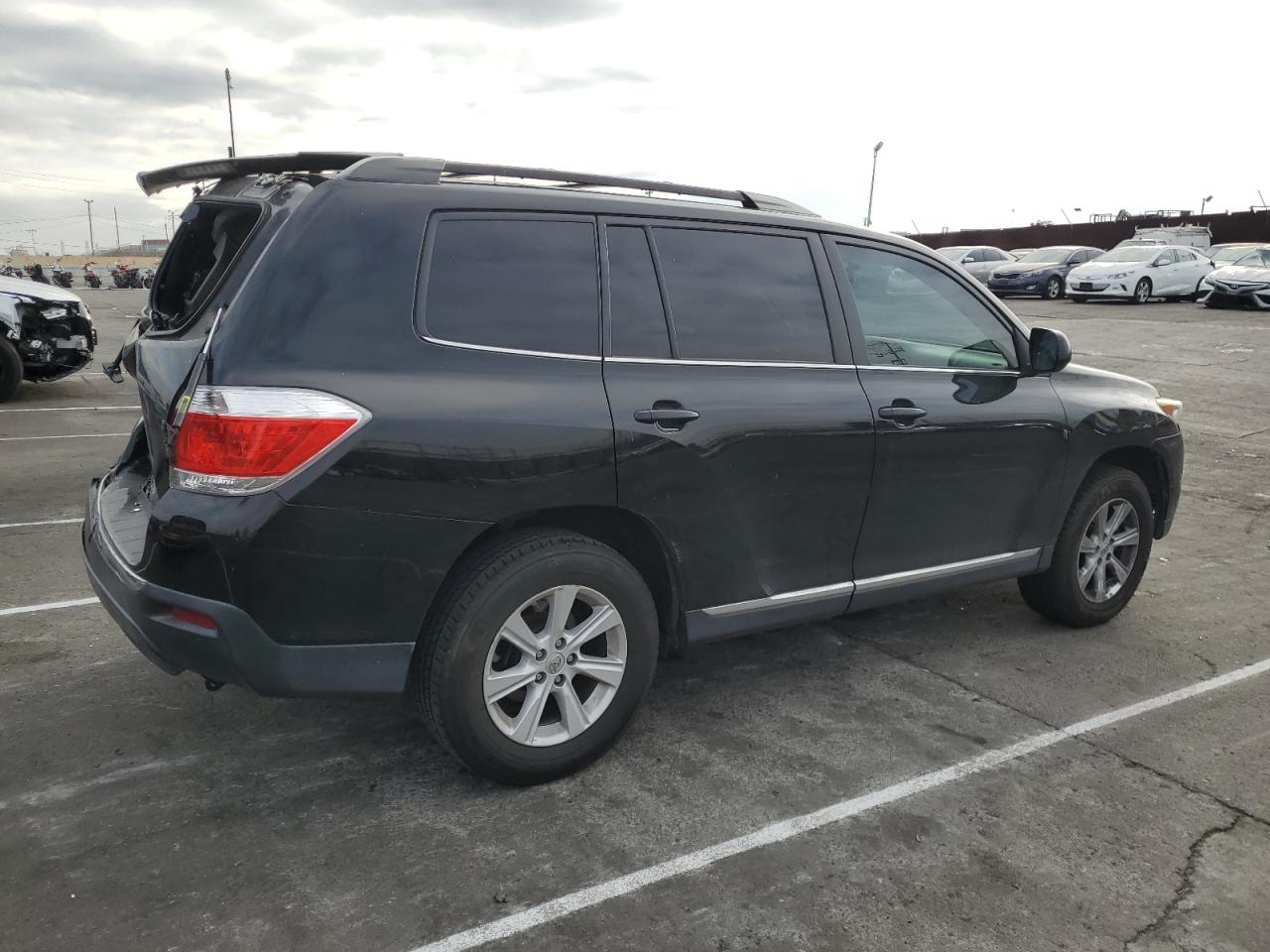 Изображение 3 2012 TOYOTA HIGHLANDER BASE 2012 с VIN 5TDZK3EH7CS061865