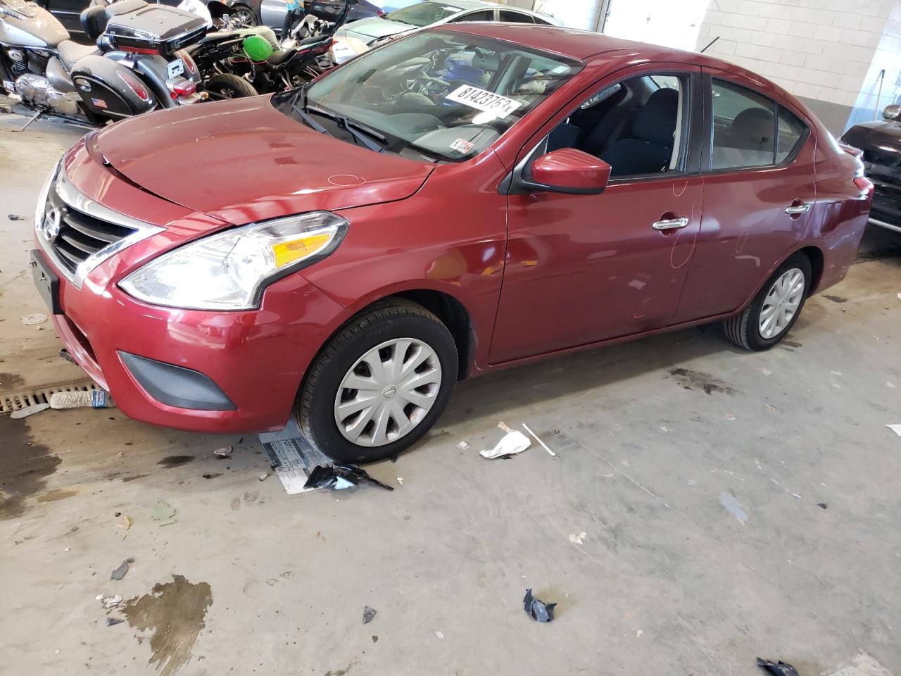 Obraz 1 z 2019 NISSAN VERSA S 2019 z VIN 3N1CN7AP9KL835560