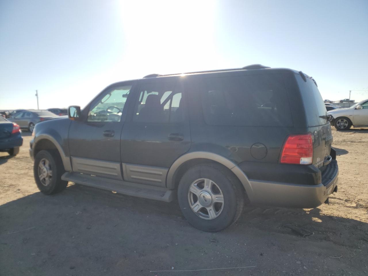 Obraz 2 z 2004 FORD EXPEDITION EDDIE BAUER 2004 z VIN 1FMFU17L24LA44246