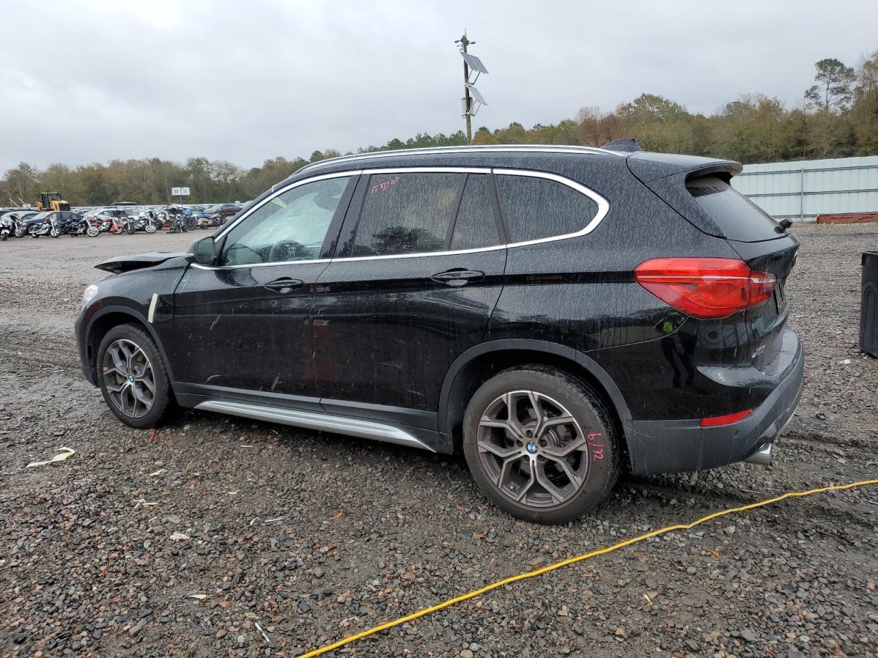 Изображение 2 2021 BMW X1 SDRIVE28I 2021 с VIN WBXJG7C02M5S29456