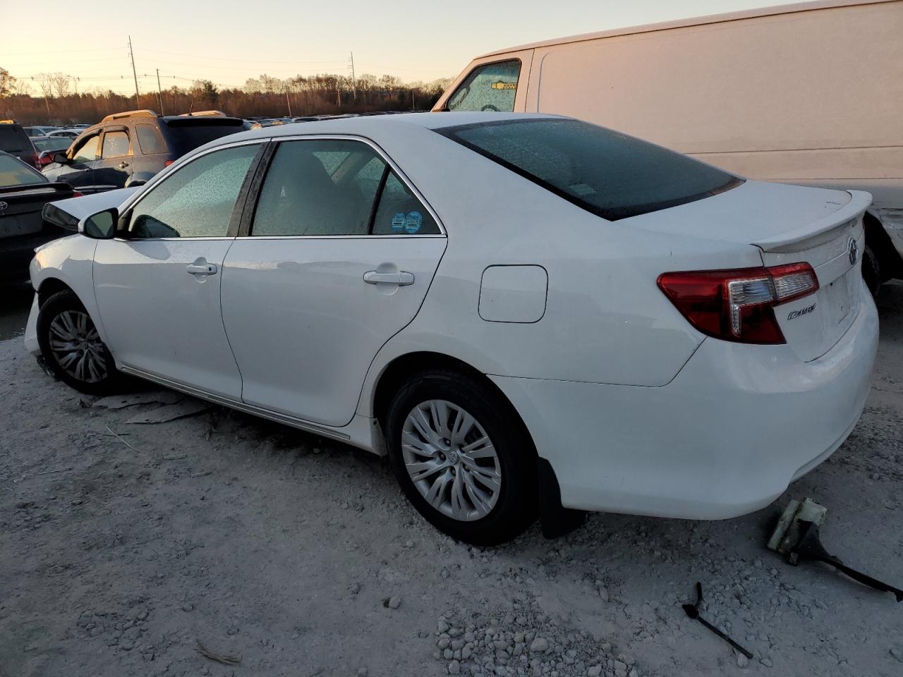 Image 2 of 2014 TOYOTA CAMRY L 2014 with VIN 4T4BF1FK5ER352319
