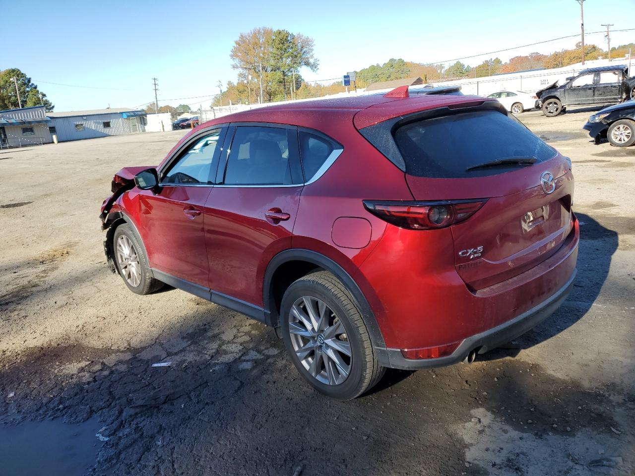Image 2 of 2020 MAZDA CX-5 GRAND TOURING 2020 with VIN JM3KFBDM0L0824513