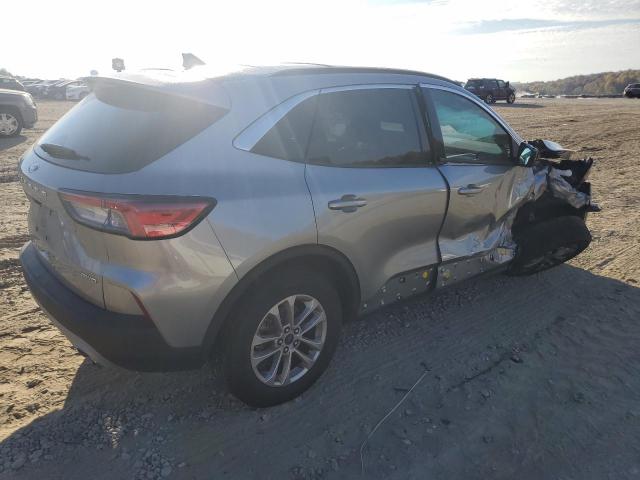 Image 3 of 2022 FORD ESCAPE SE 2022 with VIN 1FMCU9G68NUB06708