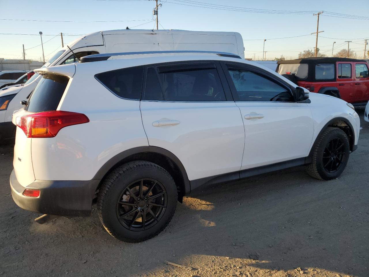 Image 3 of 2014 TOYOTA RAV4 XLE 2014 with VIN JTMWFREV6EJ020014