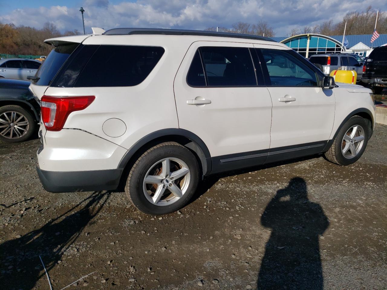Obraz 3 z 2016 FORD EXPLORER XLT 2016 z VIN 1FM5K8D8XGGB14101