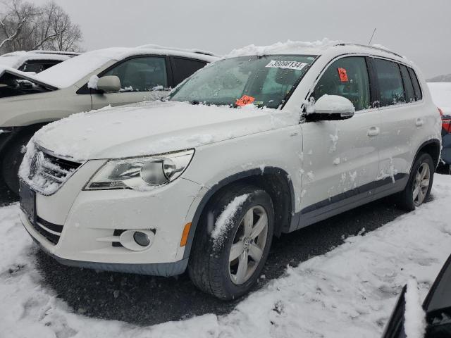 Image 1 of 2010 VOLKSWAGEN TIGUAN S 2010 with VIN WVGAV7AX9AW537311