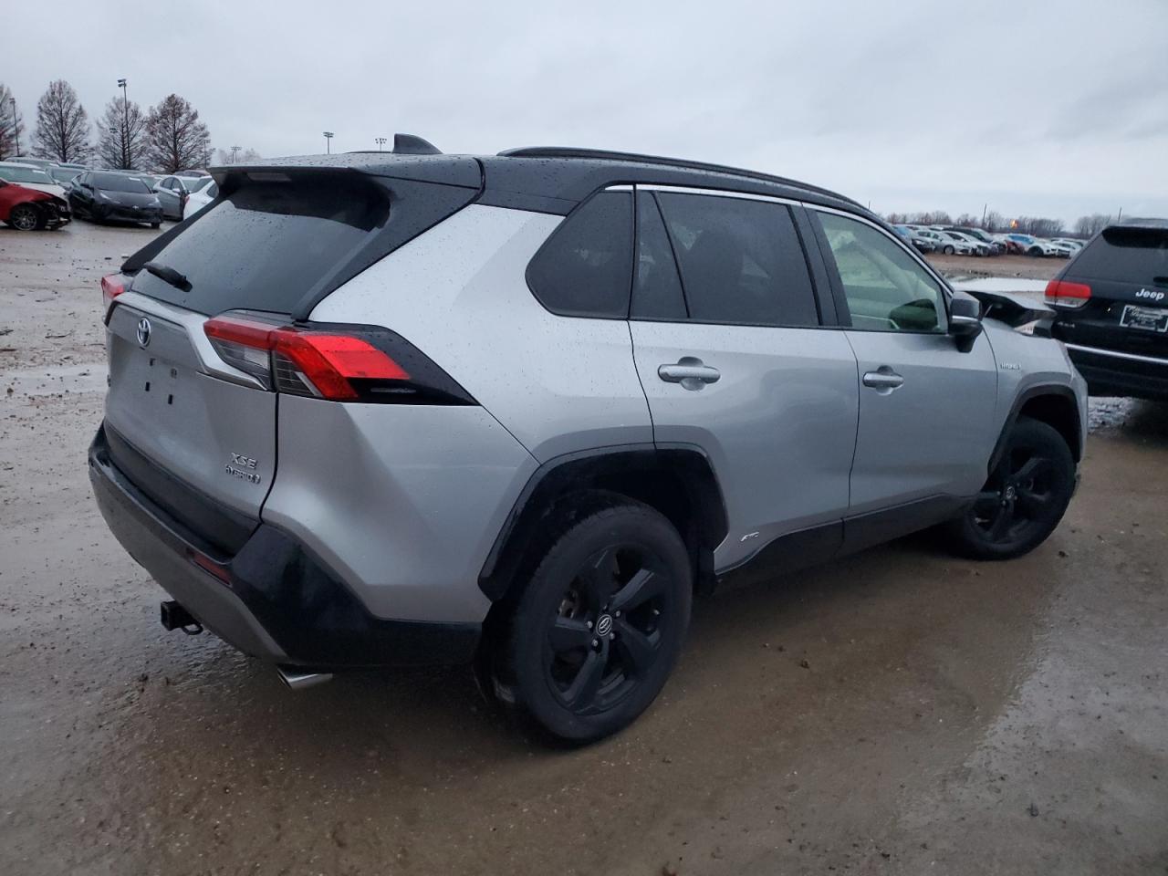 Image 3 of 2019 TOYOTA RAV4 XSE 2019 with VIN JTMEWRFVXKJ017994