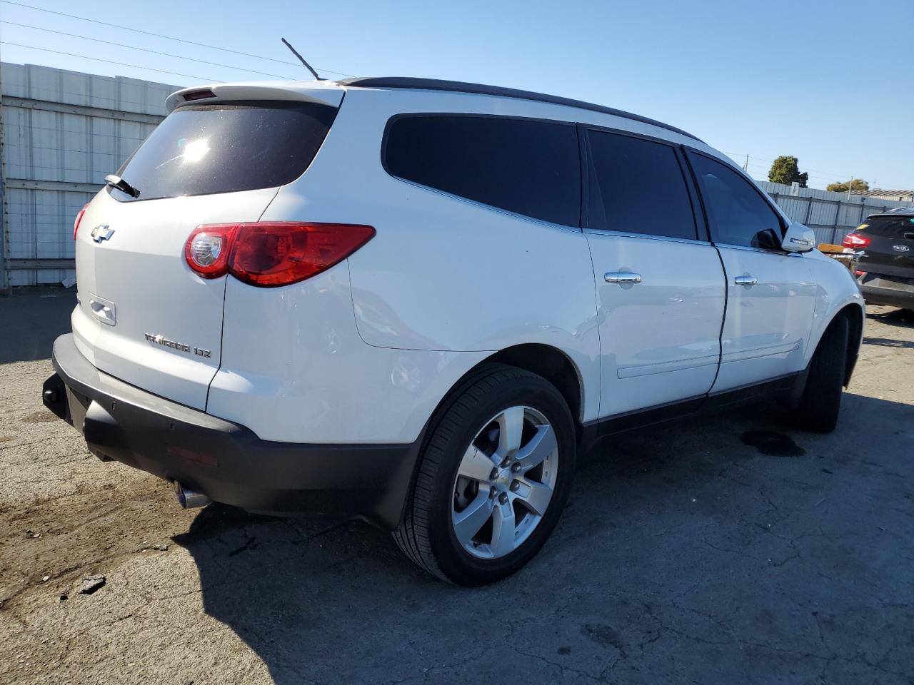 Изображение 3 2009 CHEVROLET TRAVERSE LTZ 2009 с VIN 1GNEV33D49S108573