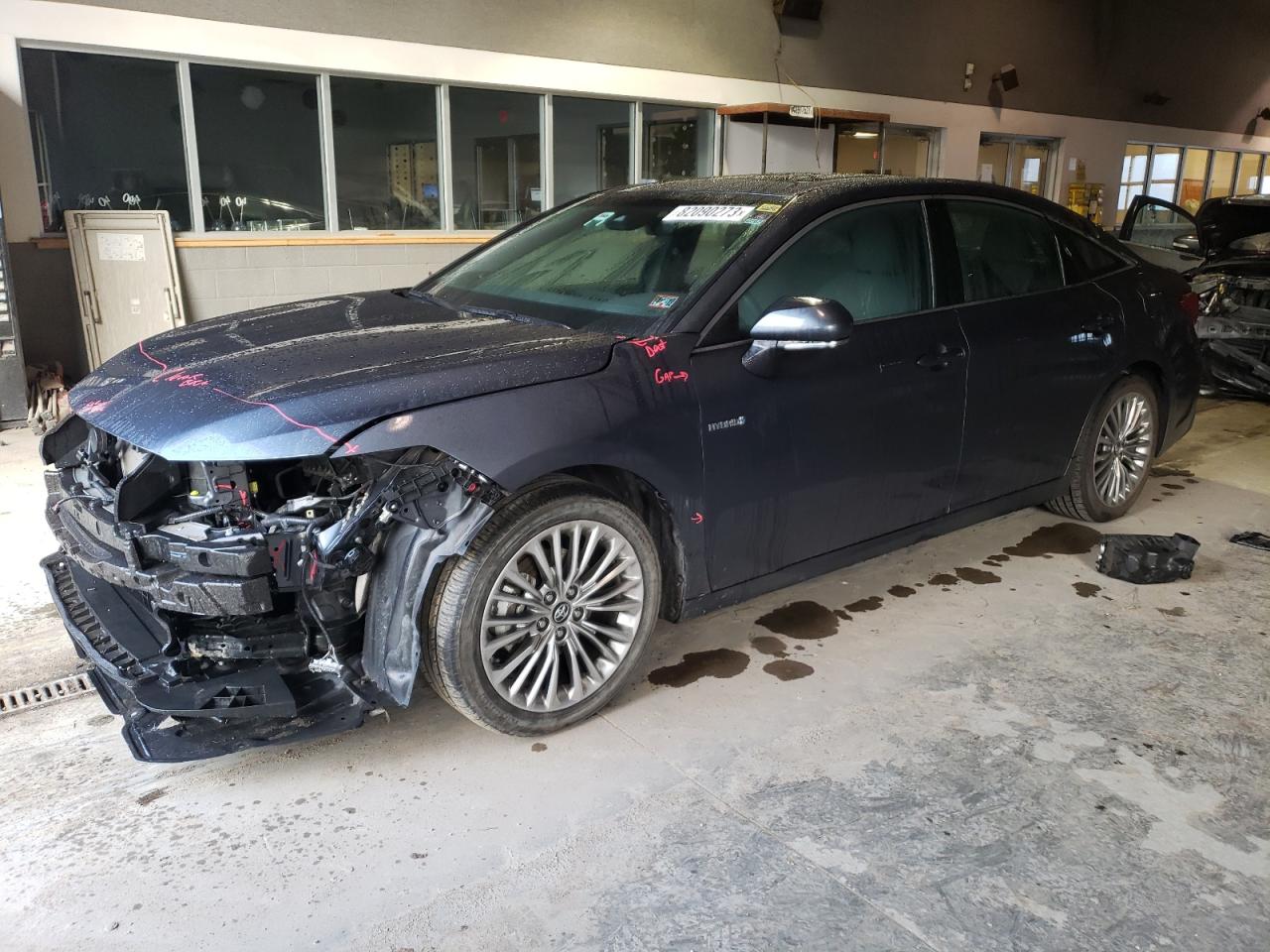 Изображение 2019 TOYOTA AVALON XLE 2019