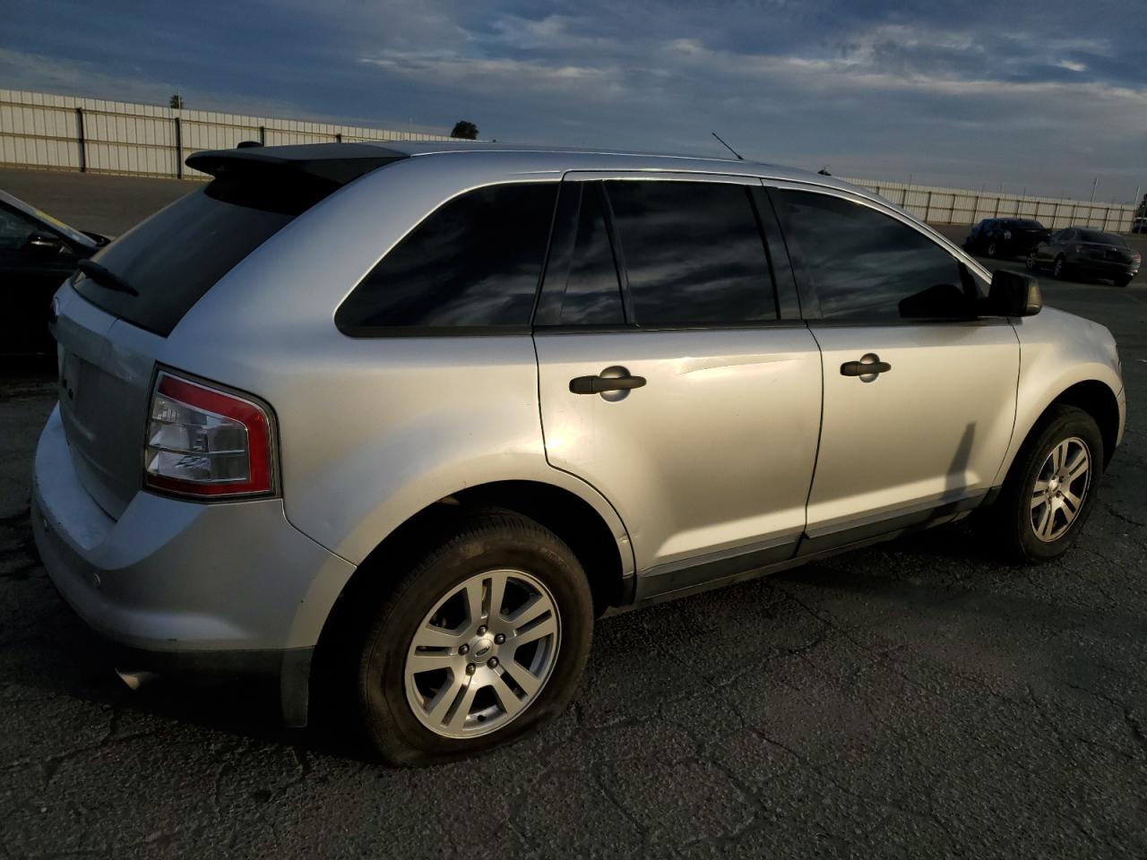 Image 3 of 2010 FORD EDGE SE 2010 with VIN 2FMDK3GC8ABA78700