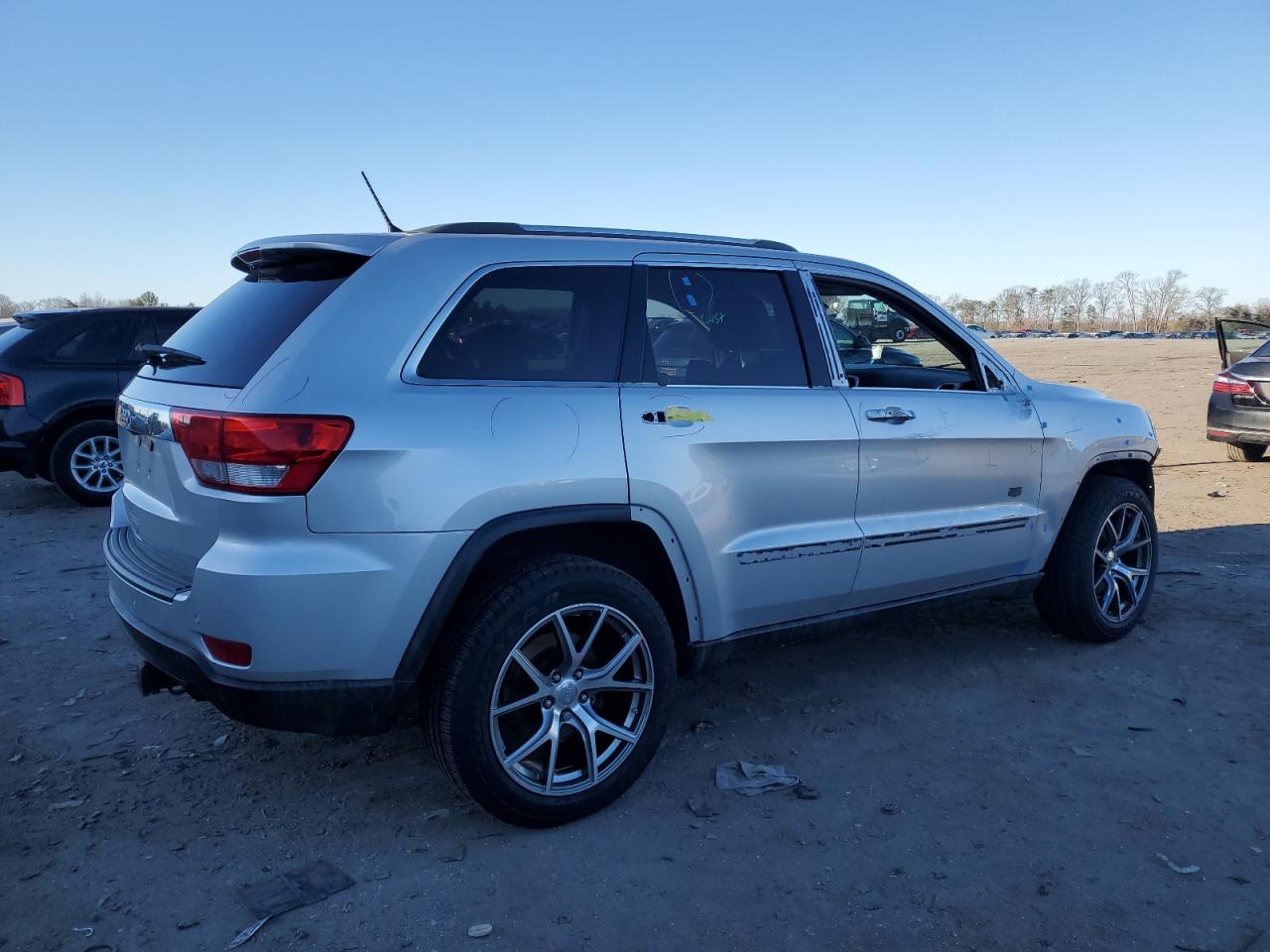 Изображение 3 2011 JEEP GRAND CHEROKEE LAREDO 2011 с VIN 1J4RR4GG2BC676176