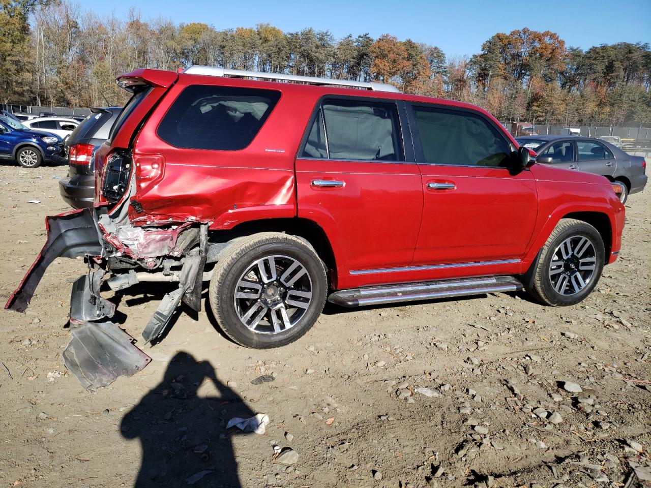 Image 3 of 2022 TOYOTA 4RUNNER LIMITED 2022 with VIN JTEKU5JR5N5998840