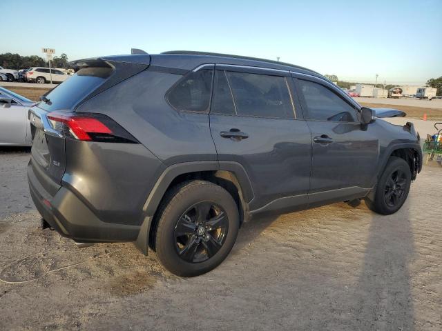 Image 3 of 2019 TOYOTA RAV4 XLE 2019 with VIN 2T3W1RFV4KC012988