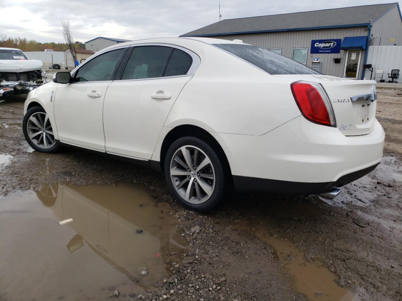 Image 2 of Lincoln Mks 2009 with VIN 1LNHM93R69G602925