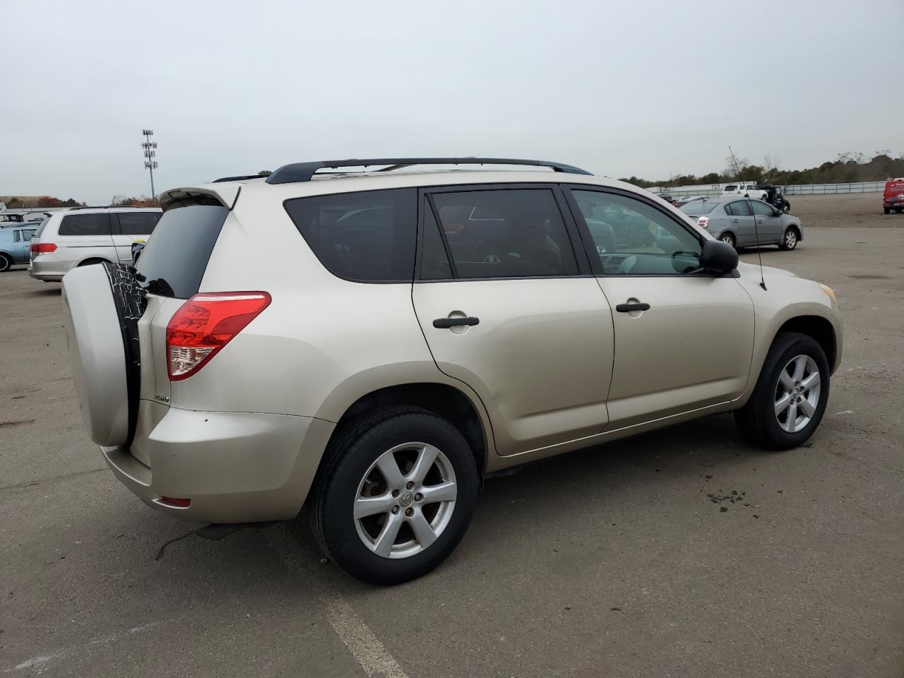 Image 3 of 2007 TOYOTA RAV4  2007 with VIN JTMBD33V176049253