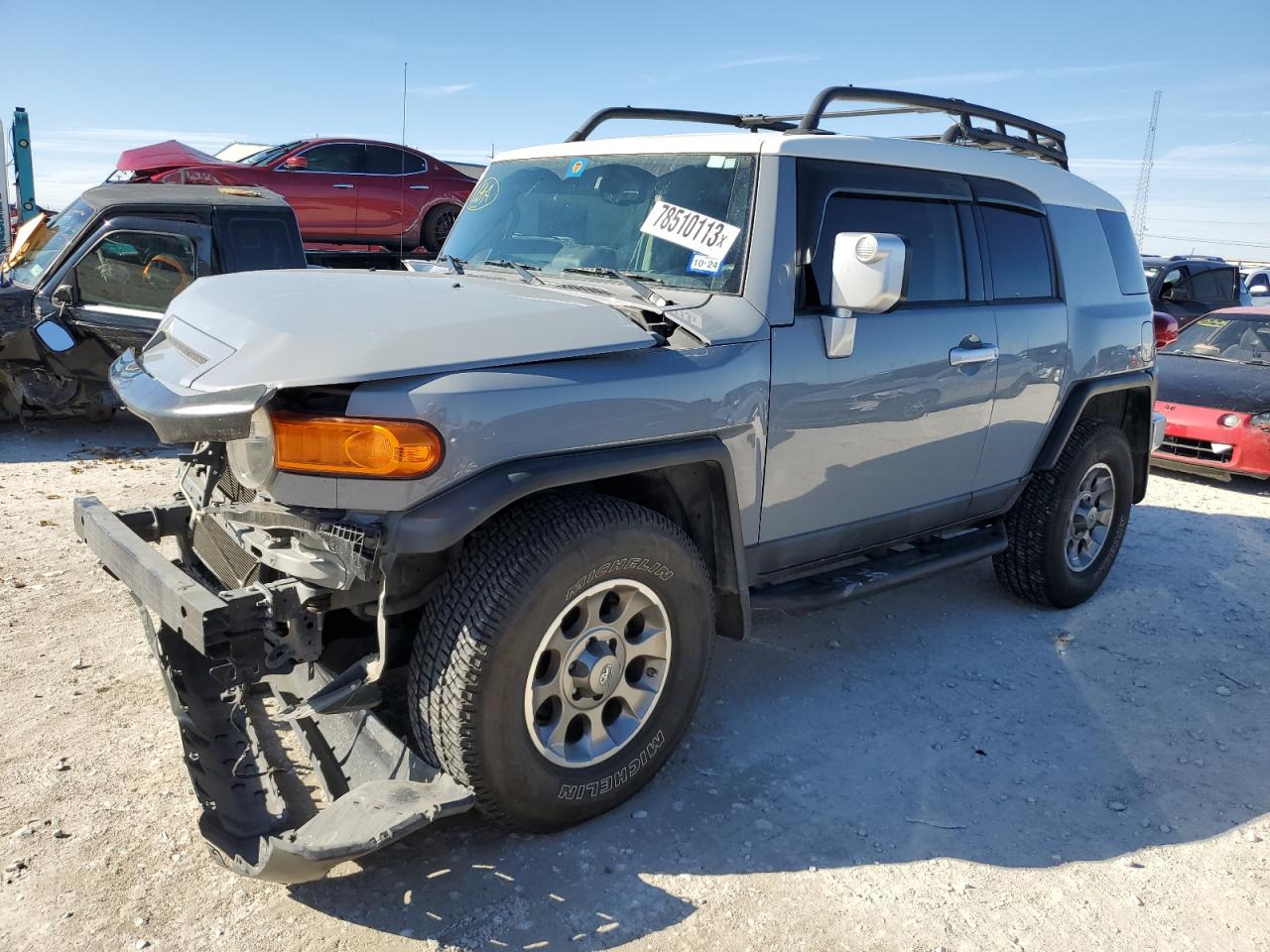 Изображение 2014 TOYOTA FJ CRUISER  2014