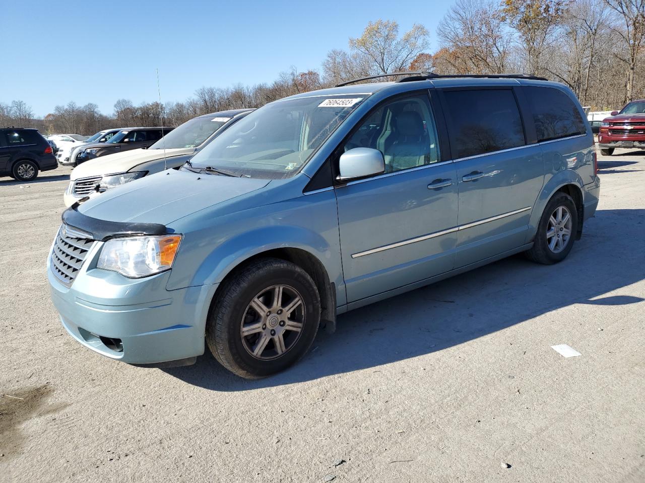 Obraz 1 z 2010 CHRYSLER TOWN & COUNTRY TOURING 2010 z VIN 2A4RR5D16AR153710