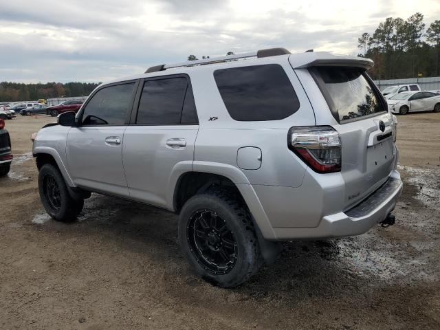 Obraz 2 z 2019 TOYOTA 4RUNNER SR5 2019 z VIN JTEBU5JR9K5624856
