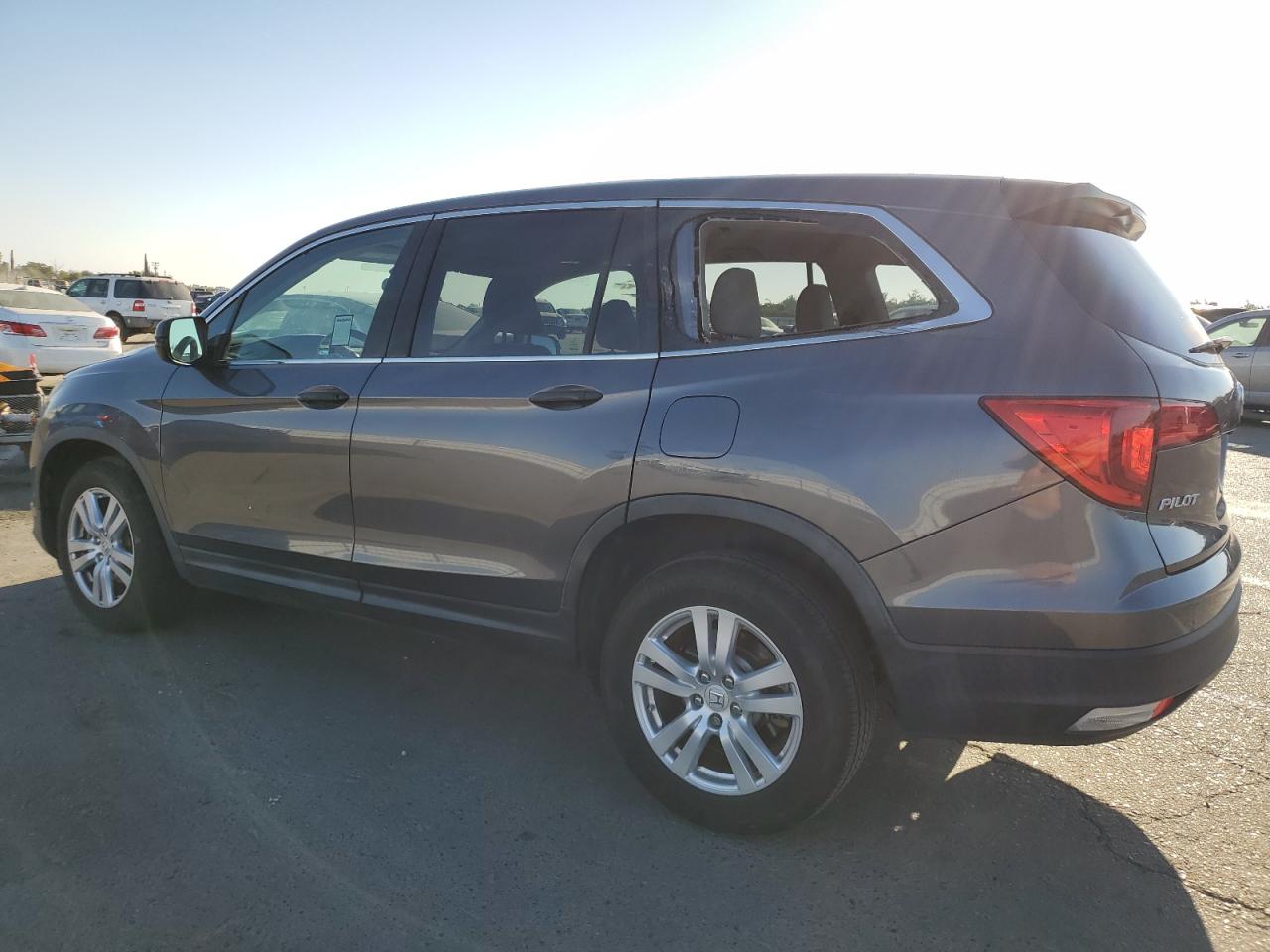 Image 2 of 2017 HONDA PILOT LX 2017 with VIN 5FNYF5H12HB007945