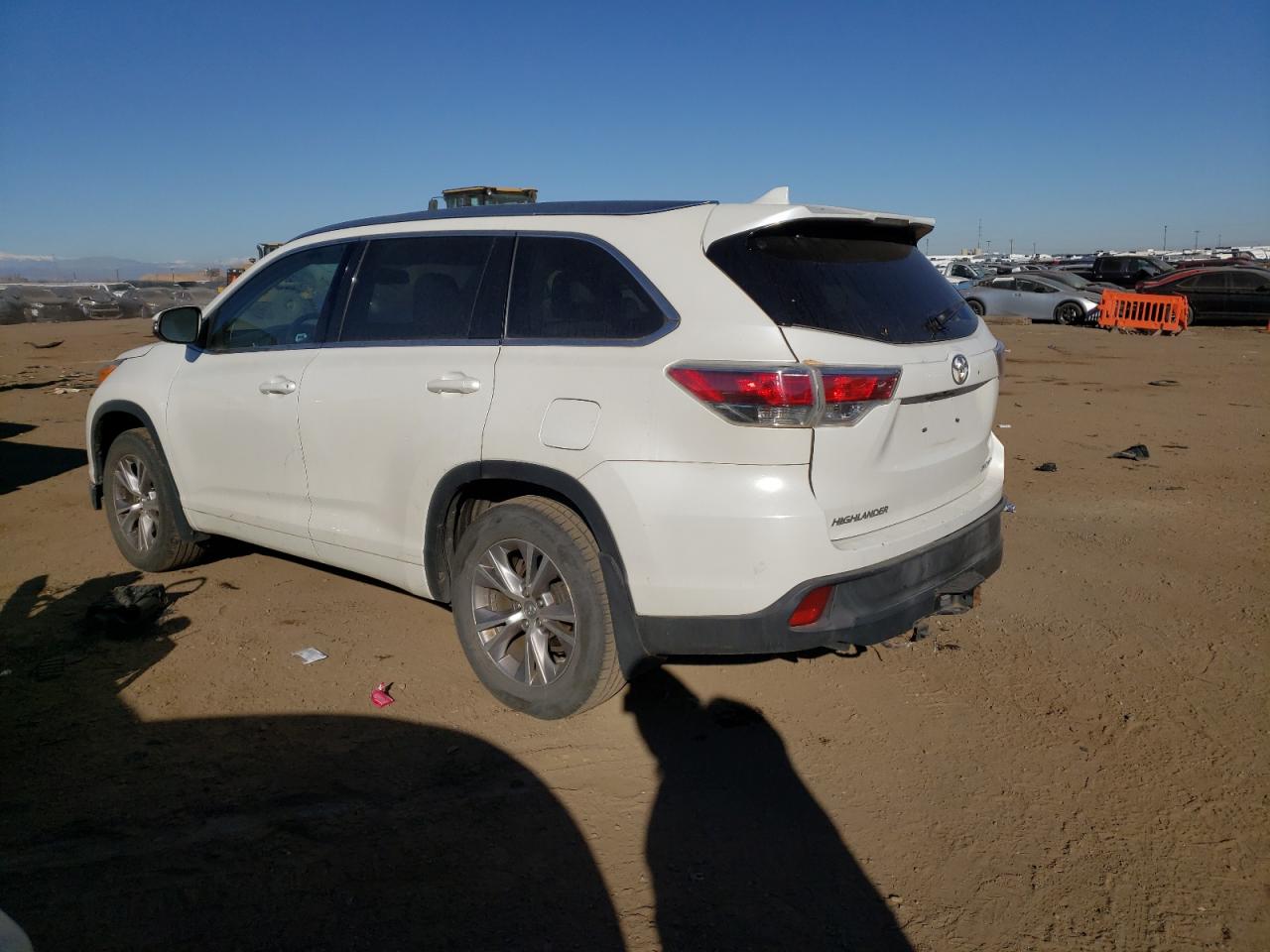 Изображение 2 2014 TOYOTA HIGHLANDER XLE 2014 с VIN 5TDJKRFH9ES061576